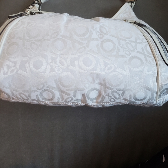 Xoxo White Handbag - Picture 3 of 4